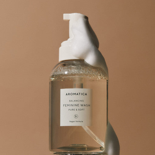AROMATICA Pure & Soft Balancing Feminine Wash | Kool Seoul