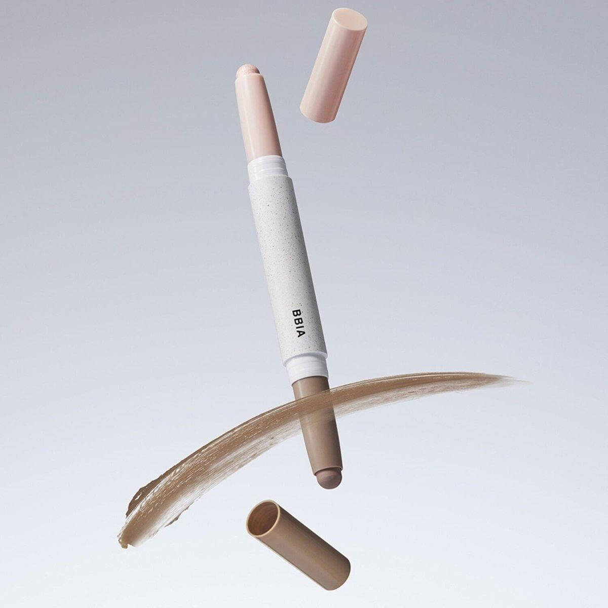 BBIA Last Contour Stick with cap off, showing dual ends for highlighting and contouring.