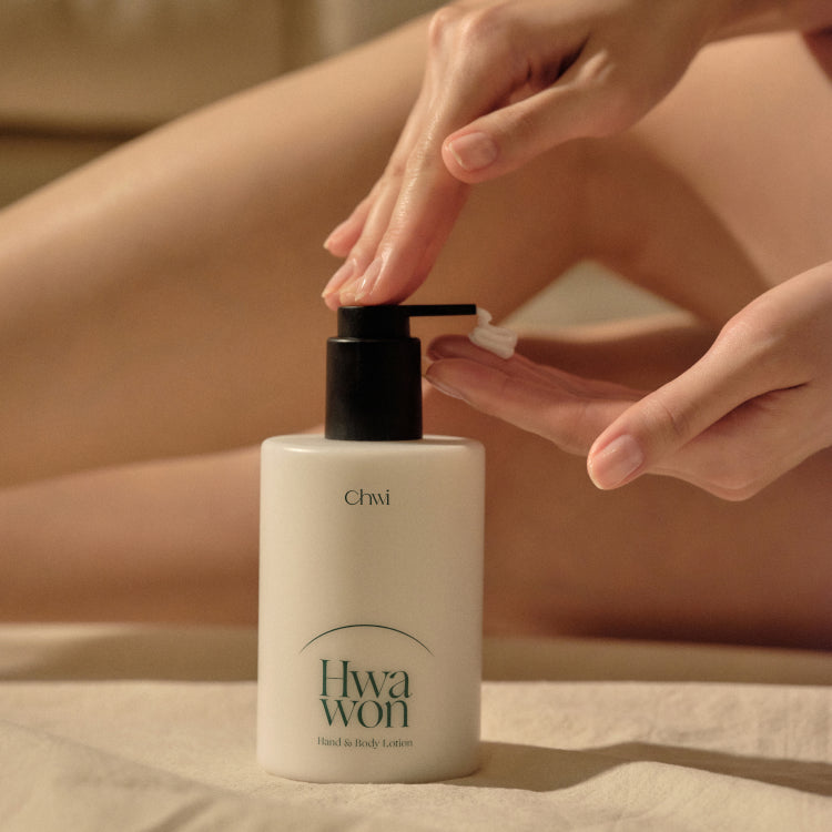 Applying CHWI (CHI) Hwa Won Hand & Body Lotion 300ml on skin for moisturizing