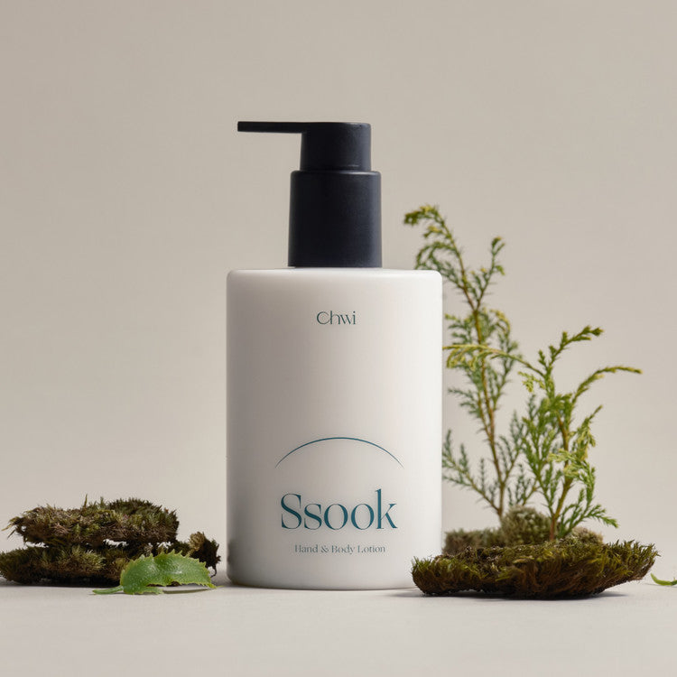 Image of CHWI (CHI) Ssook Hand & Body Lotion 300ml bottle with natural background.