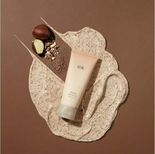 HANYUL Buddle Night Clean Exfoliating Pore Pack with natural ingredients on a textured surface.