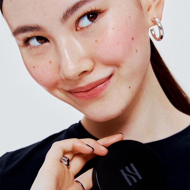HERA Skin Tint Comfy Spreader SPF50+ PA++++ 15g
