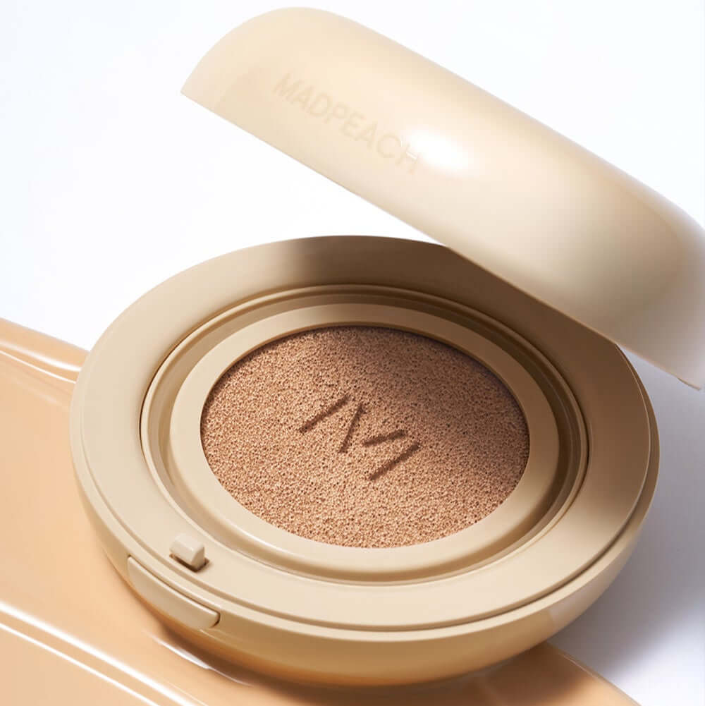 IVI MAD PEACH Plain Velvet Matte Cushion in open case, showcasing the texture and color, perfect for smooth and matte finish.