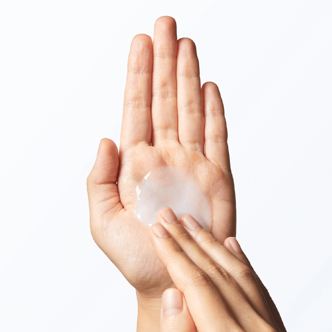 LANEIGE Water Bank Gentle Gel Cleanser 250ml texture on hand