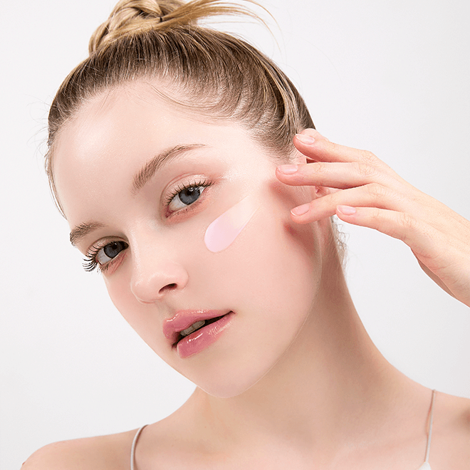 Woman applying MEDITHERAPY Philizio Pink Retinol Volume Cream Single 50ml on her cheek