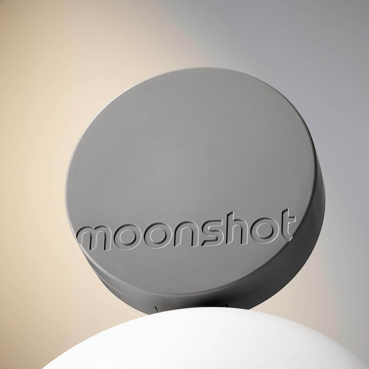 MOONSHOT Conscious Fit Matte Cushion Foundation compact