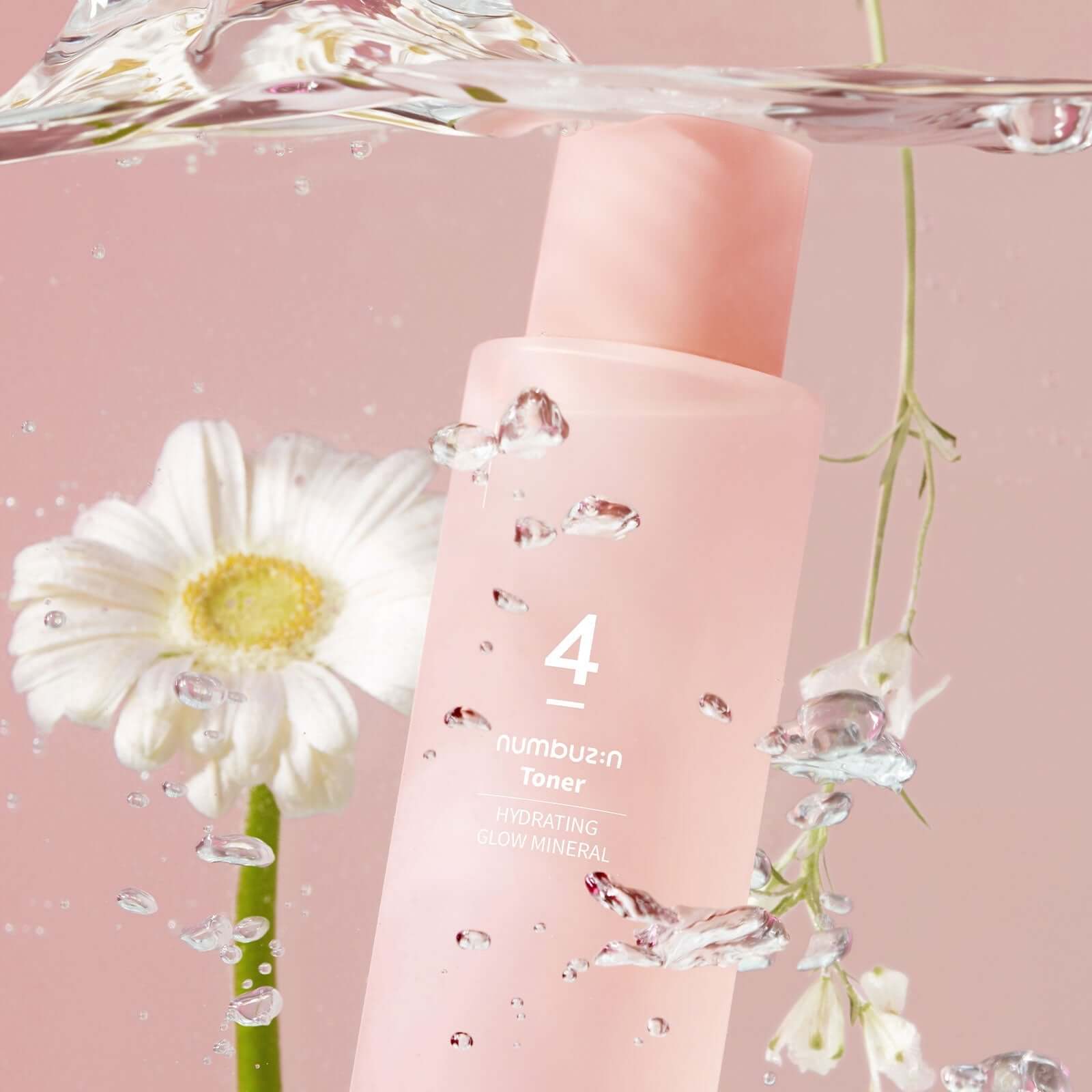 NUMBUZIN No.4 Hydration Glow Mineral Toner bottle with floral background and water droplets for refreshing skincare routine