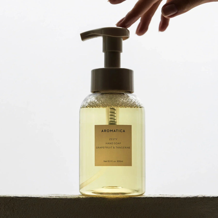 アロマティカ ゼスティ ハンドソープ グレープフルーツ&タンジェリン 300ml
