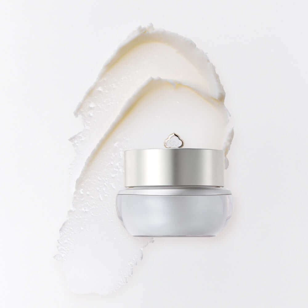 THE WHOO Gong Jin Hyangseol Whitening Jingo Spot 20ml cream with texture background