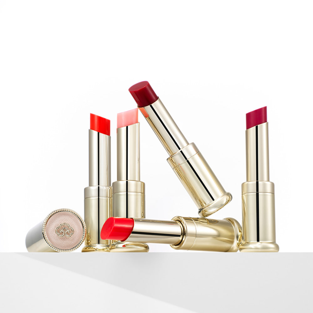 THE WHOO Gong Jin Hyang Mi Glow Lip Balm 3.3g in various shades on display