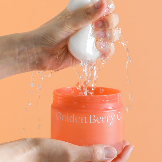 THE SAEM Urban Eco Golden Berry C Toner Pack 230ml (x50 Pads) | Kool Seoul