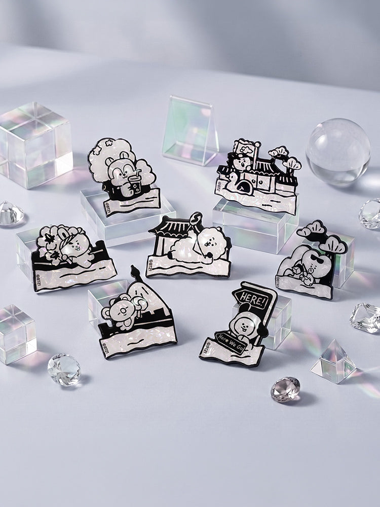 BT21 HOLOGRAM PUZZLE MAGNET BLIND BOX