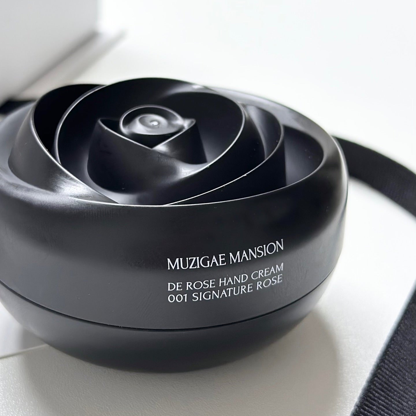 MUZIGAE MANSION De Rose Hand Cream 30g | Kool Seoul