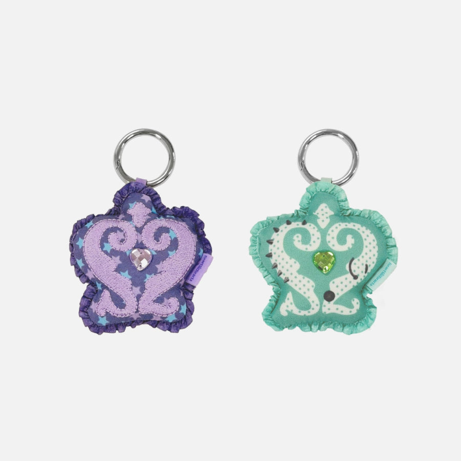 Hearts2Hearts - Iconic Heart キーホルダー - A/B Ver. - オフィシャルMD