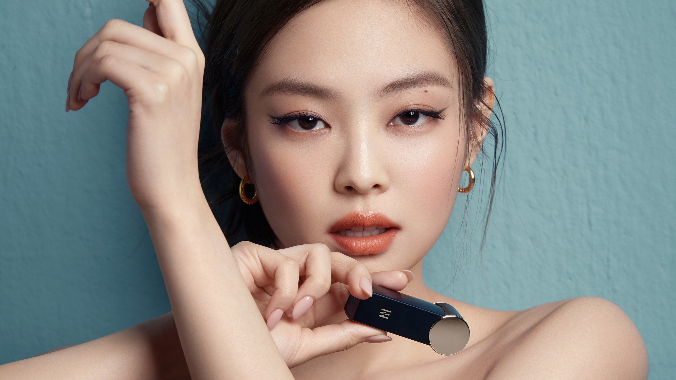 Hera is a prestigious South Korean luxury beauty brand under the Amorepacific Corporation, known for its high-quality skincare and cosmetics. Founded in 1995, Hera has become synonymous with innovation, elegance, and efficacy, offering products that cater