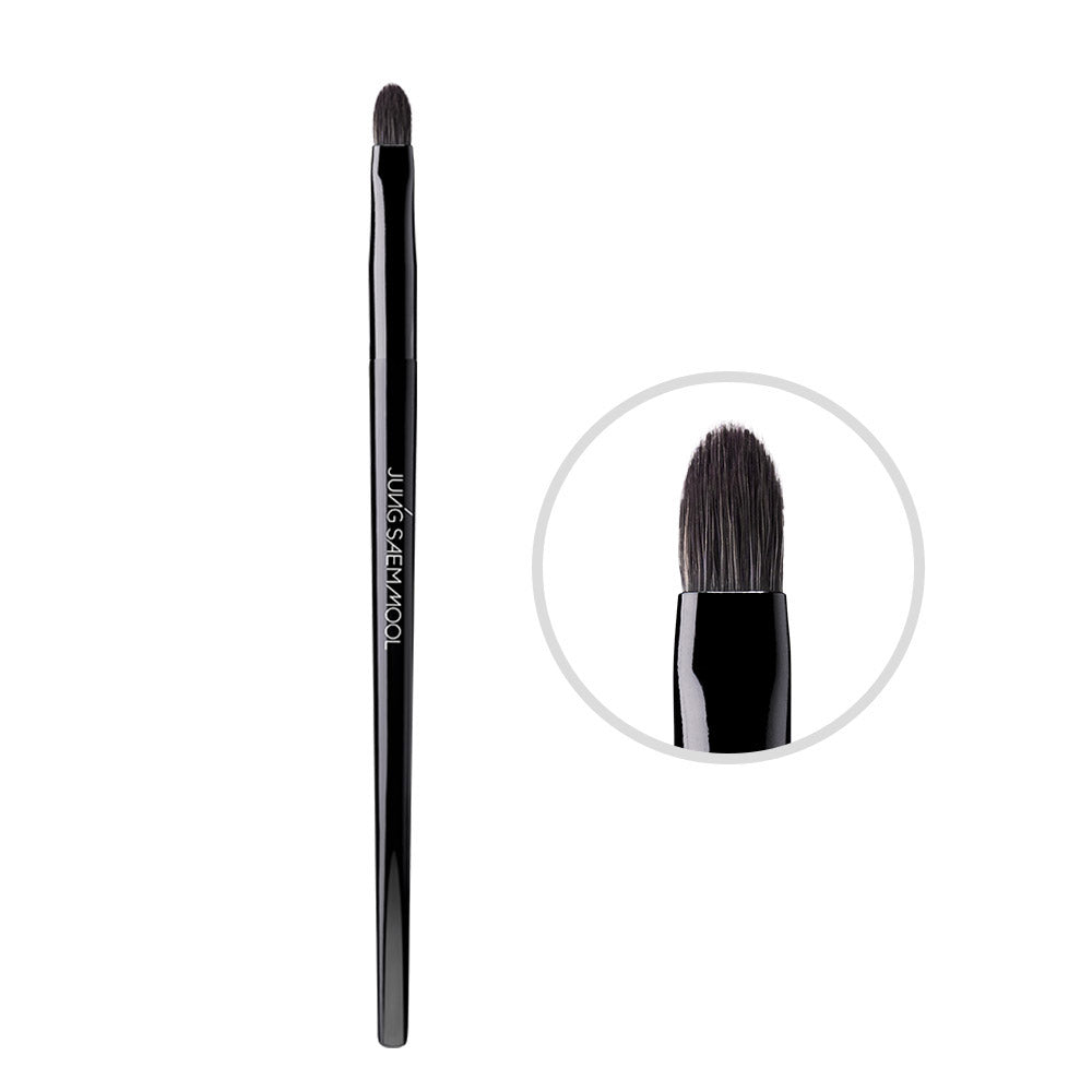 JUNG SAEM MOOL Masterclass Lip Line Brush - Korean makeup brush