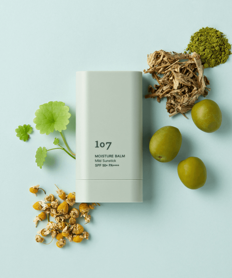 107 Moisture Balm Mild Sun Stick SPF50+PA++++ with natural ingredients