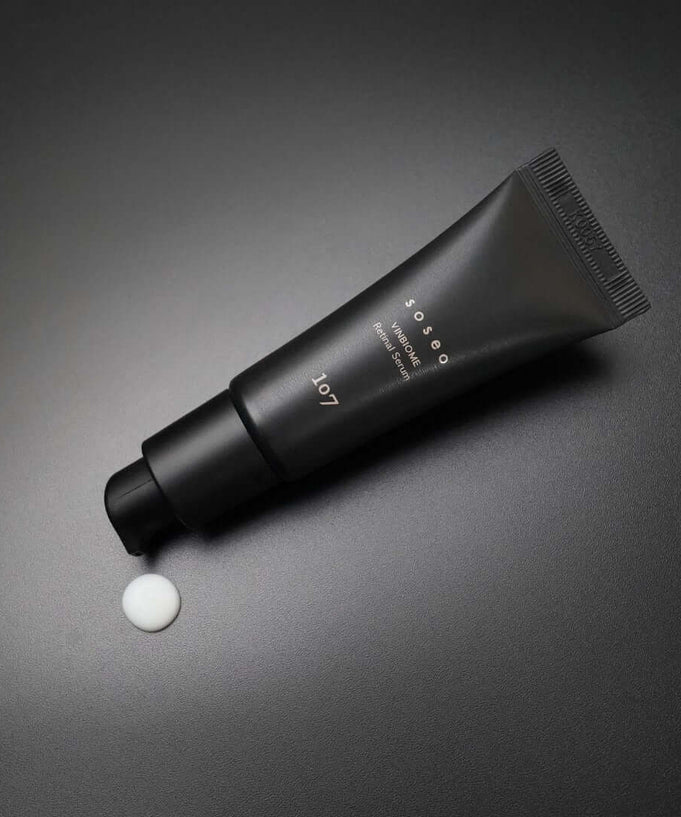 107 Soseo Vinbiome Retinal Serum 20ml tube on black background with serum drop