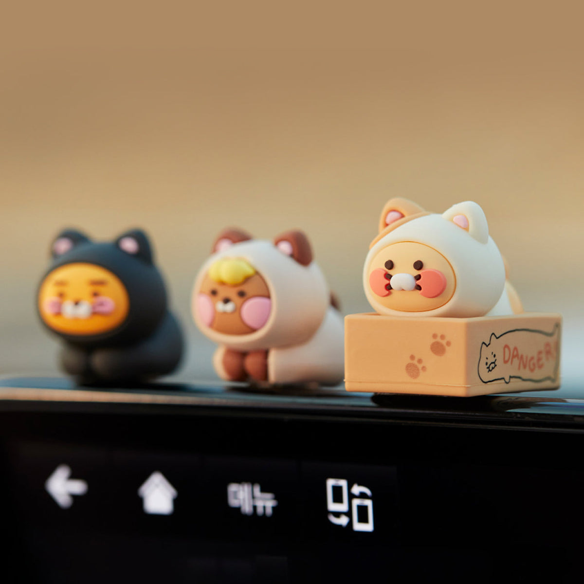 Car Mini Figurine Set - Official Kakao Friends merchandise | Koolseoul