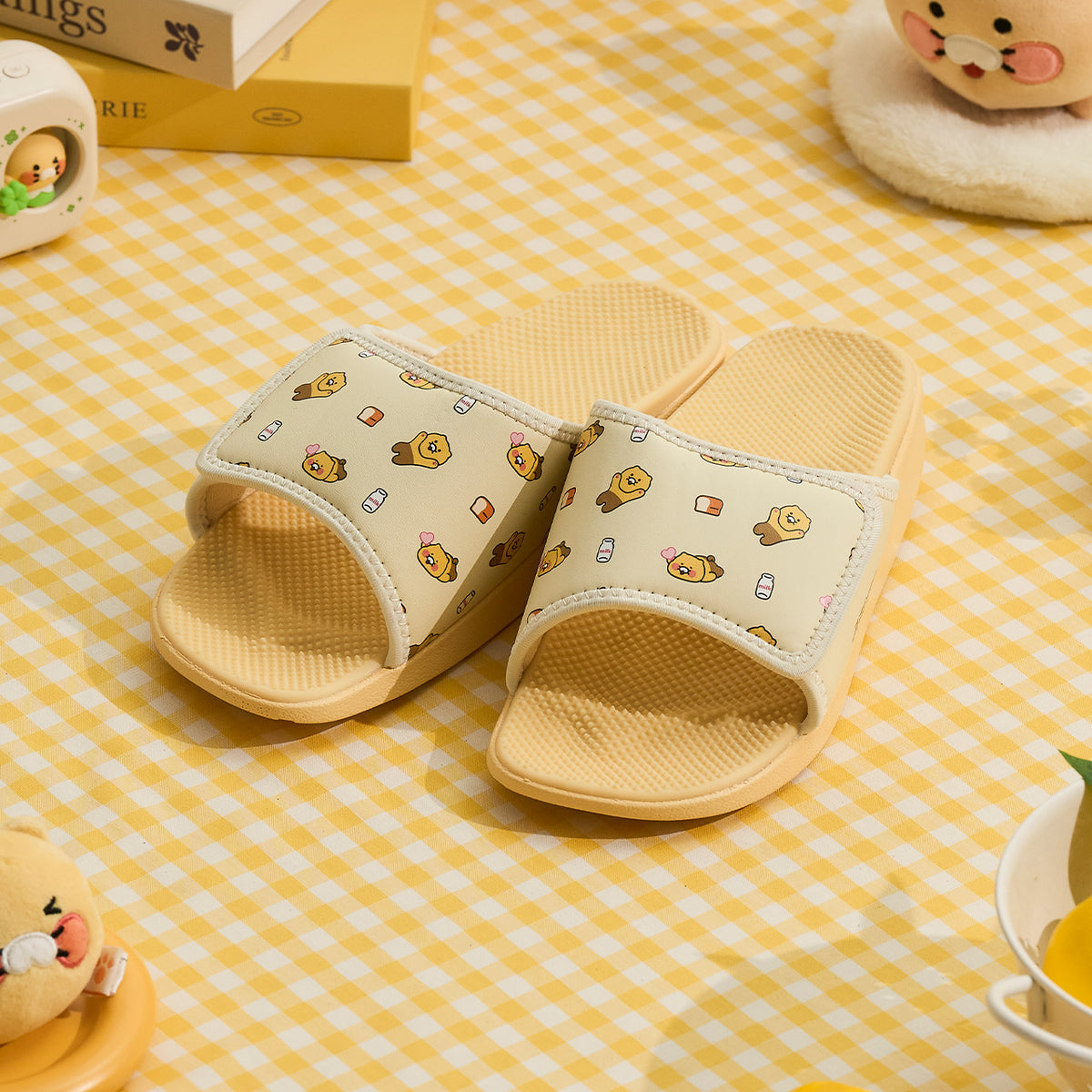 Acupressure Slippers Kaloring Kokkok Yellow 240 mm Chunsik - Kakao Friends - image 1