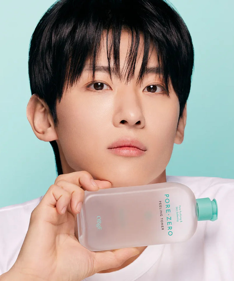 OBGE Pore Zero Peeling Toner 310ml held by young man in white shirt, Gentlemen Korea product image for men’s Korean skincare