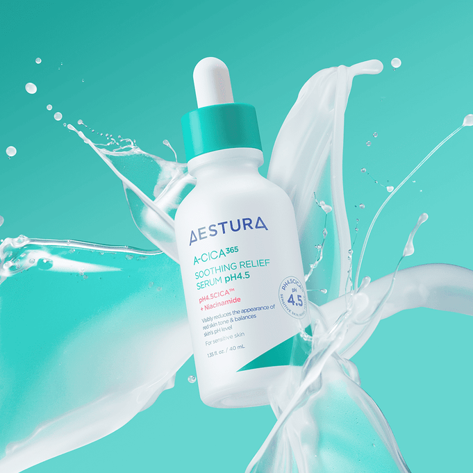 AESTURA A-cica 365 Soothing Relief Serum pH4.5 40ml bottle with water splash background, highlighting soothing and moisturizing formula
