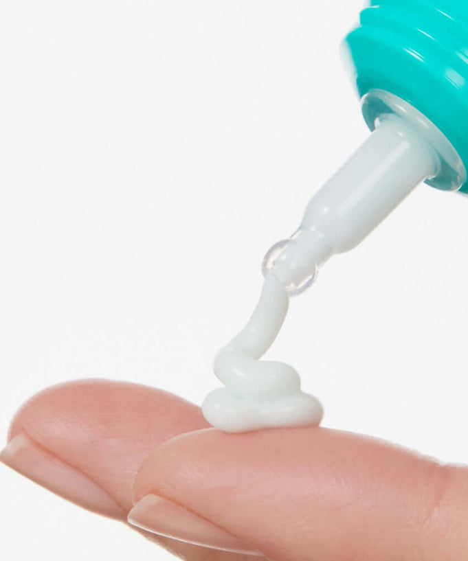 ANUA PDRN Hyaluronic Acid 100 Moisture Cream being applied on fingers