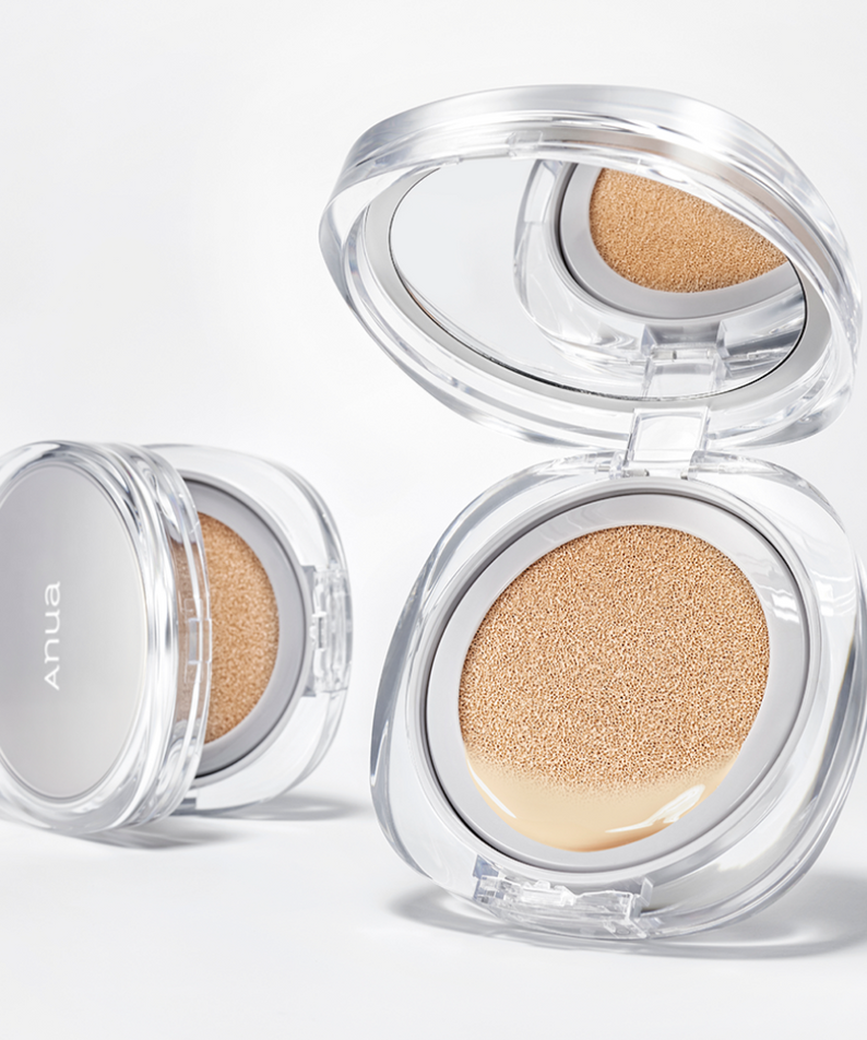 ANUA Cushion of the knot makeup compact with product visible in transparent case