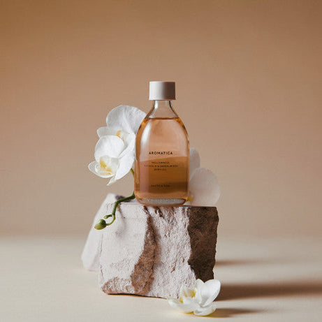 AROMATICA Mellowness Magnolia & Sandalwood Body Oil 100ml available on Koolseoul.com, your Korean Eshop from Seoul !