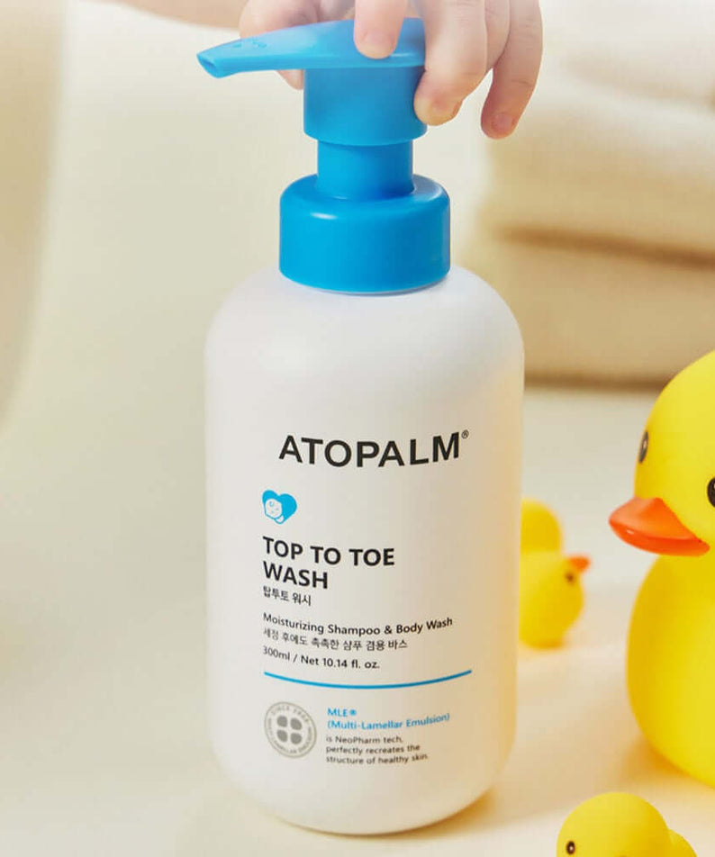 ATOPALM Atopalm Top to Toe Wash 460ml + Refill 400ml Set with rubber duck beside bottle