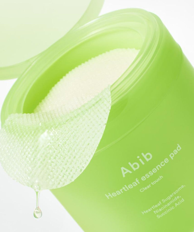 ABIB Eoseongcho Trace Essence Pad Clear Touch 70 Sheets (+70 Sheets Refill + Buckle Pouch) in green packaging with open lid