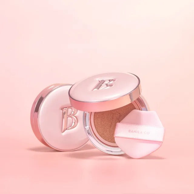 BANILACO Essence Skin Pink Cushion with compact and applicator on pink background