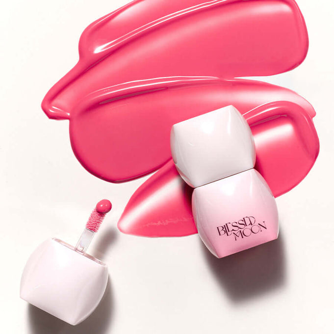 BLESSED MOON Veil Melting Color Blush in vibrant pink with stylish packaging