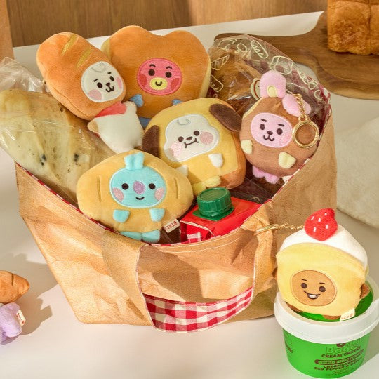 BT21 Bakery Plushy Keyring disponible sur Ma petite Coree, ton Eshop 100% K-beauty en direct de Seoul