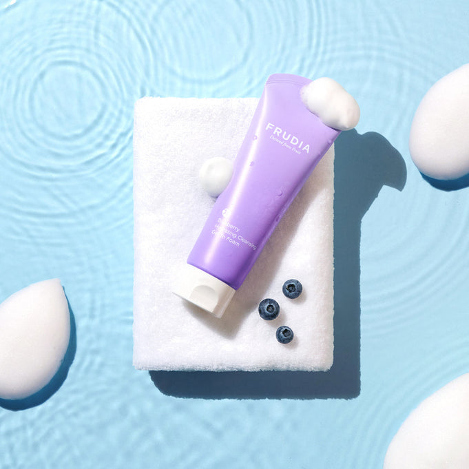 FRUDIA Blueberry Hydrating Cleansing Gel To Foam 145g | Kool Seoul