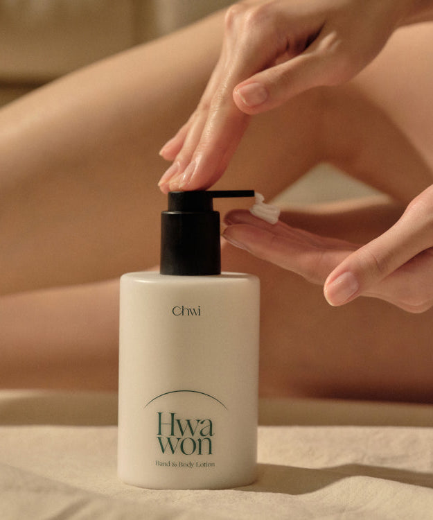 Applying CHWI (CHI) Hwa Won Hand & Body Lotion 300ml on skin for moisturizing