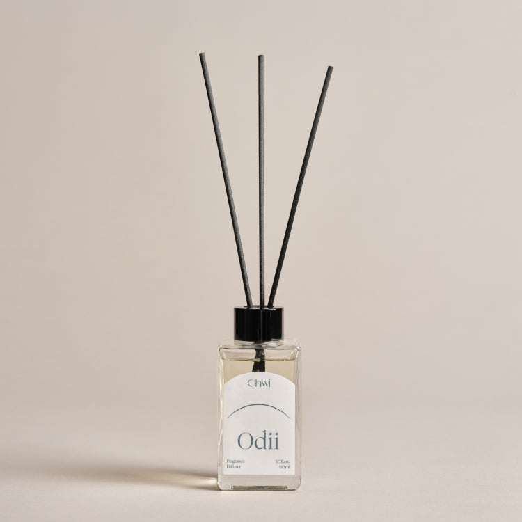 CHWI (CHI) Odii Diffuser 100ml with black reeds in a minimalist setting