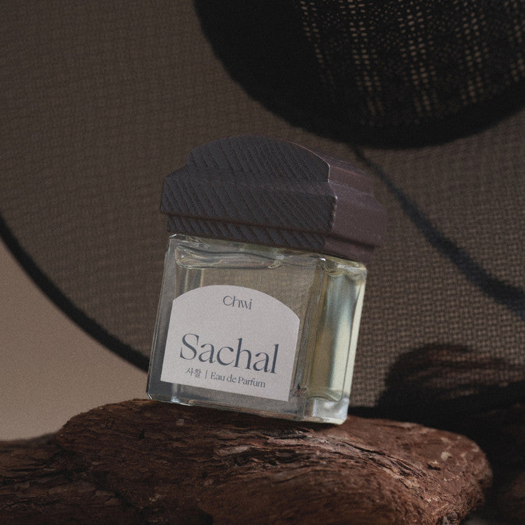 CHWI (CHI) Sachal Parfume 50ml fragrance bottle on display