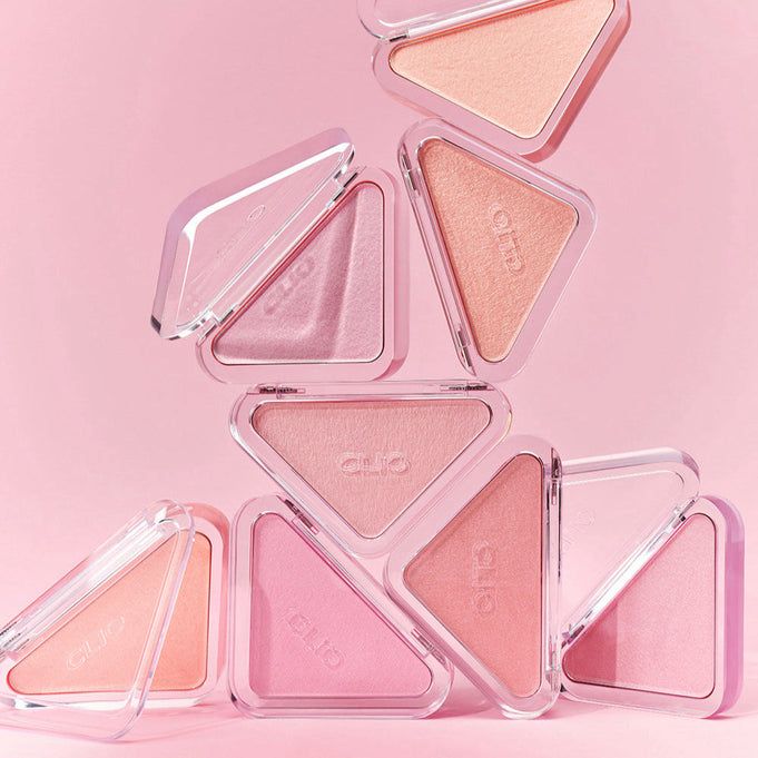 CLIO  Essential Blush Tab