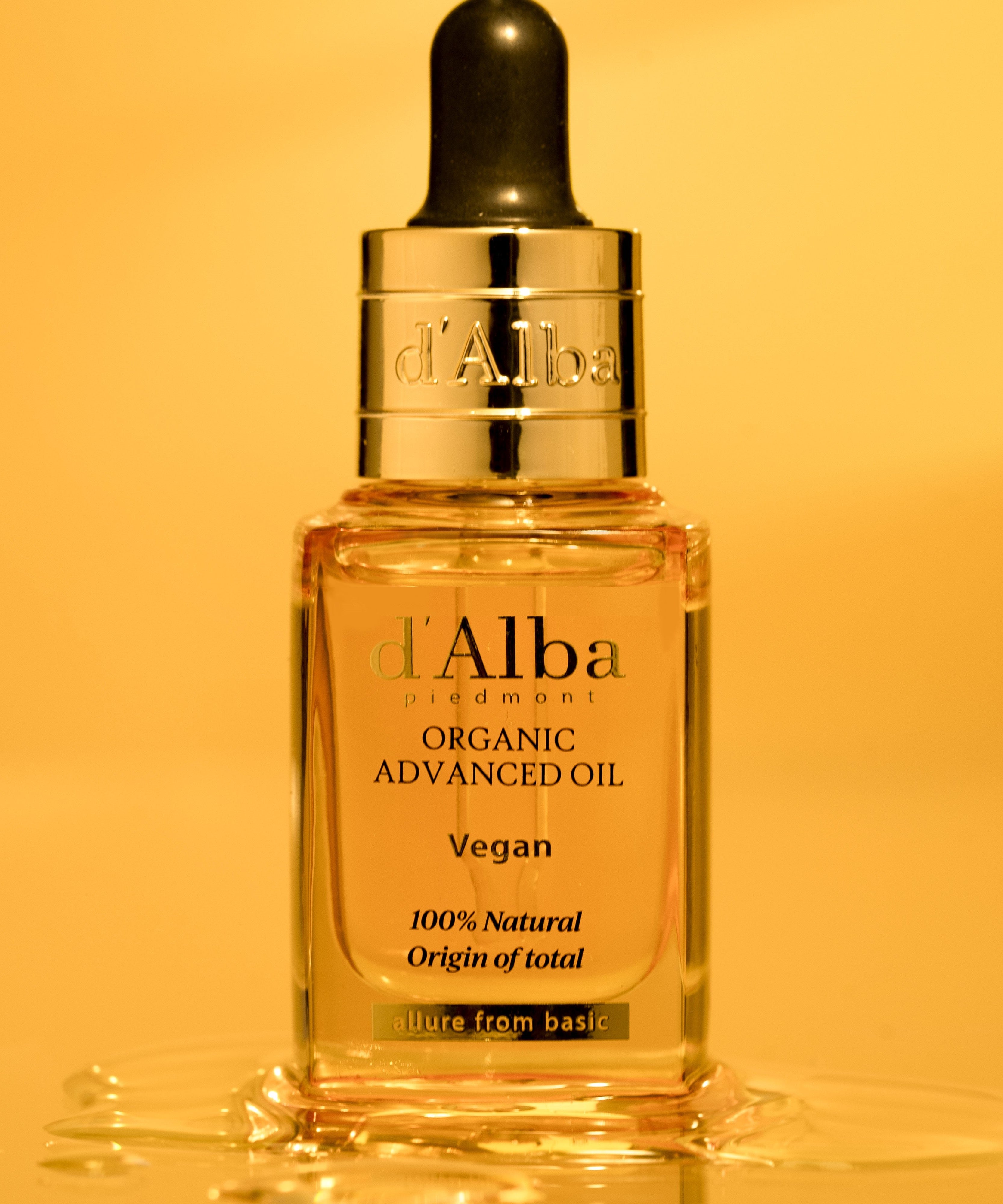 D'ALBA Organic Advanced Oil 17ml bottle with dropper on amber background