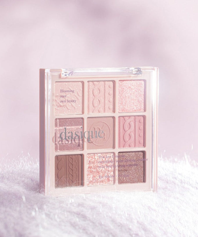 DASIQUE Shadow Palette #16 Violet Knit featuring nine versatile shades in a chic compact