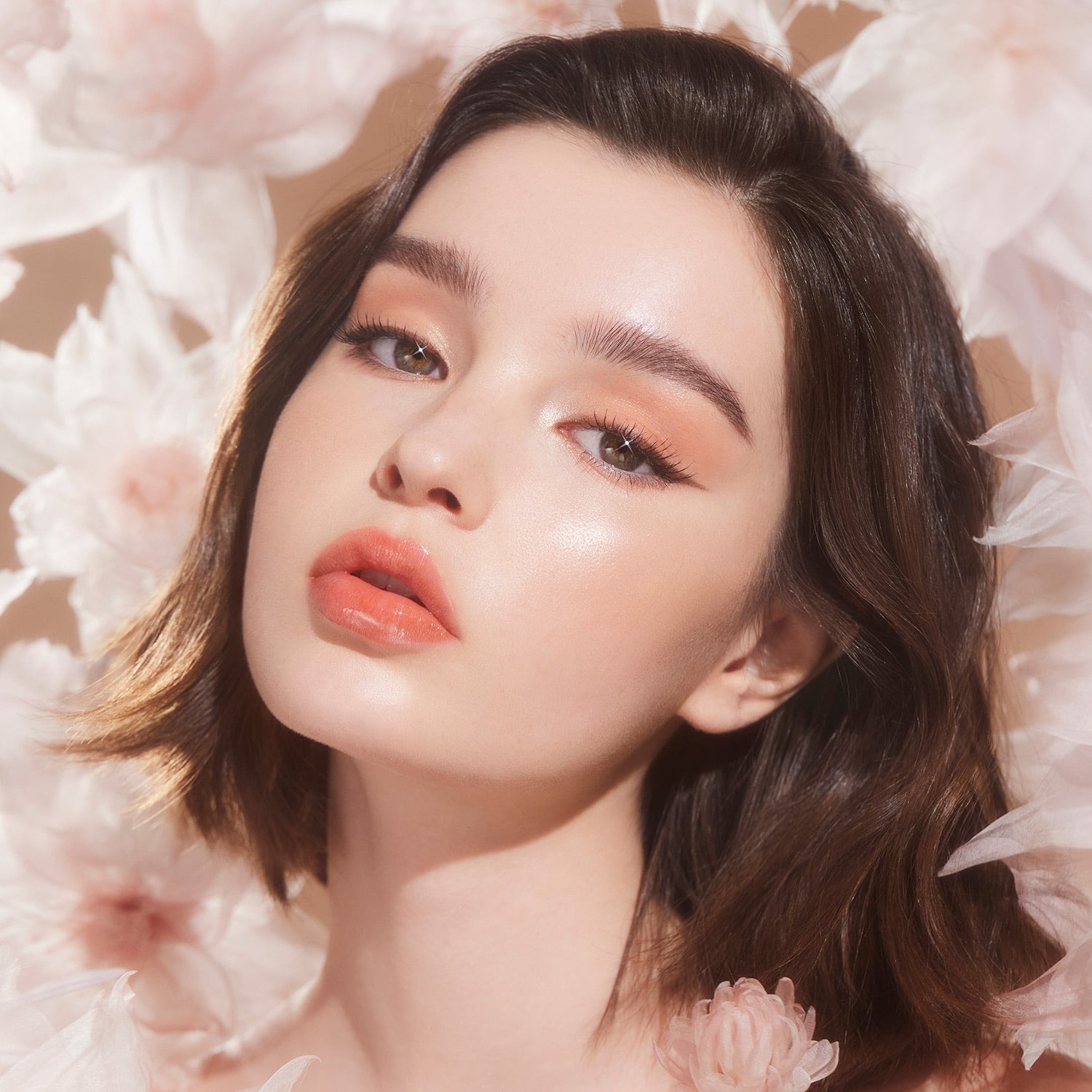 DEAR DAHLIA Blooming Edition Glass Shine Lip Topper disponible sur Ma petite Coree, ton Eshop 100% K-beauty en direct de Seoul