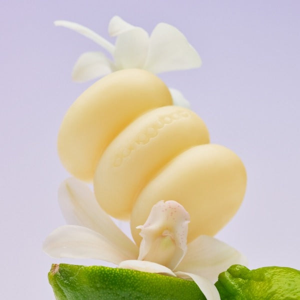 DONGGUBAT Eau De Toilette Object Parfum Bar Pure Neroli 150g displayed with floral elements.