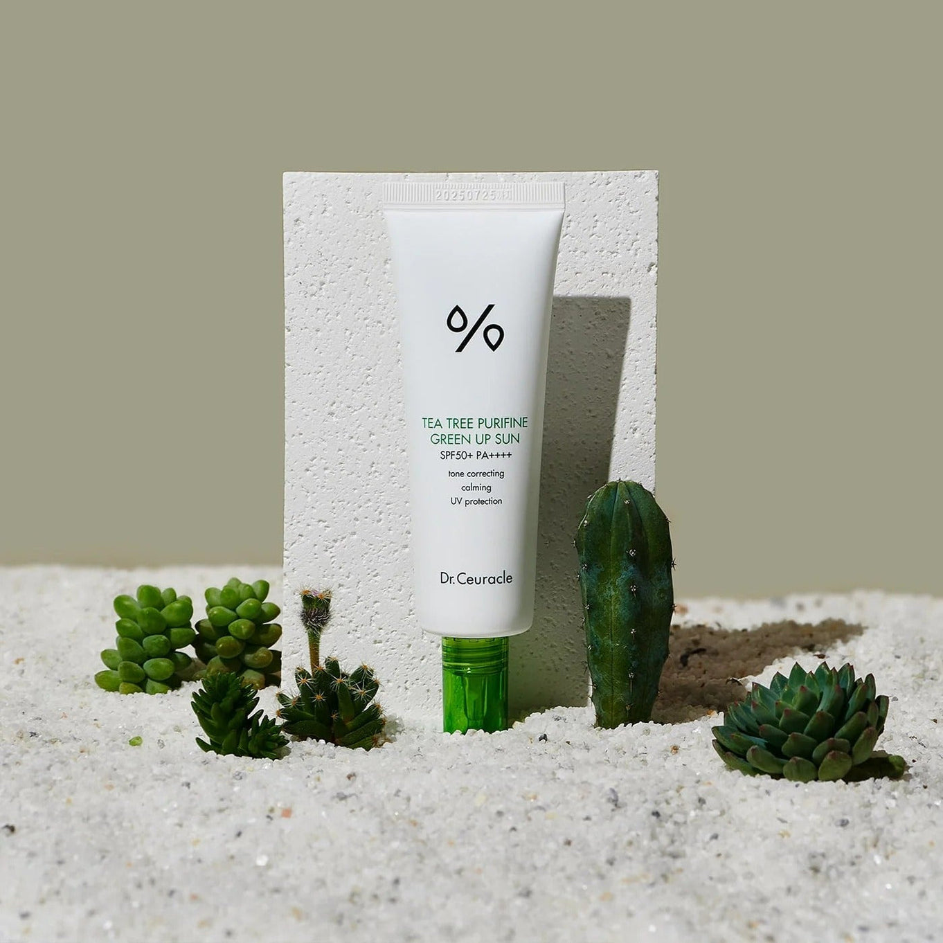 DR.CEURACLE Tea Tree Purifine Green Sup Sun 50ml