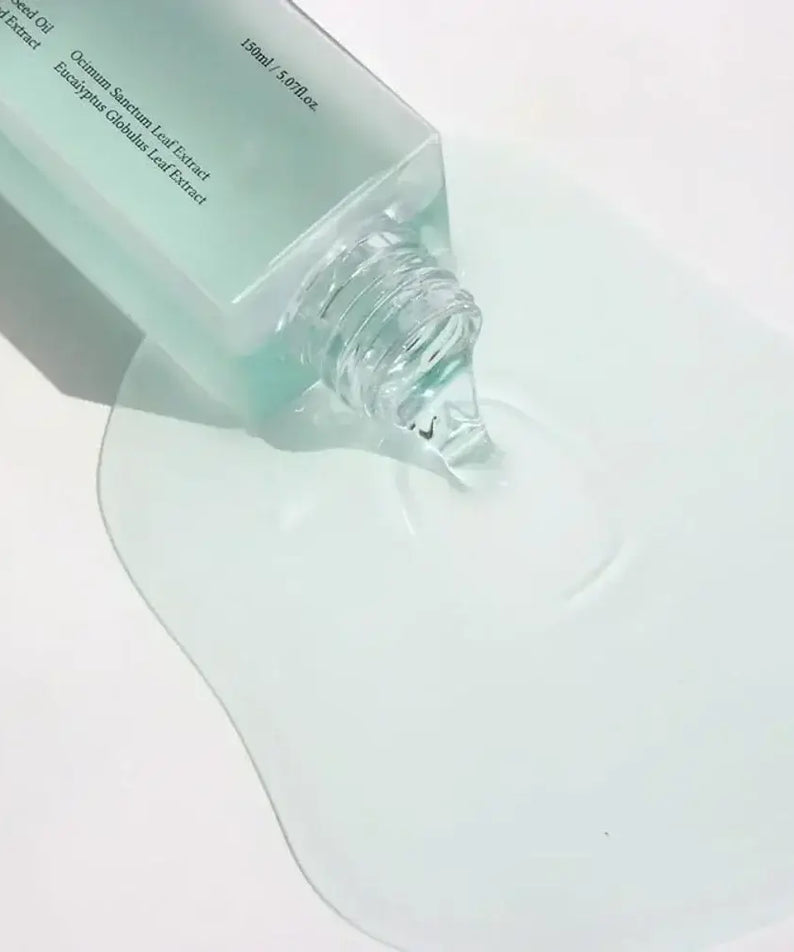 DR.ALTHEA Gentle Pore Cleansing Oil 150ml bottle with oil poured out