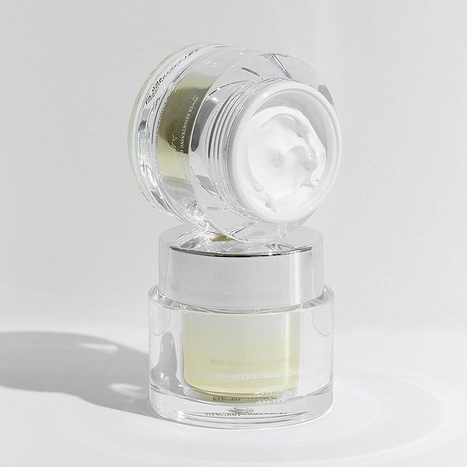 Open jar of DR.ALTHEA Niathion Cream 30ml showcasing texture and consistency.
