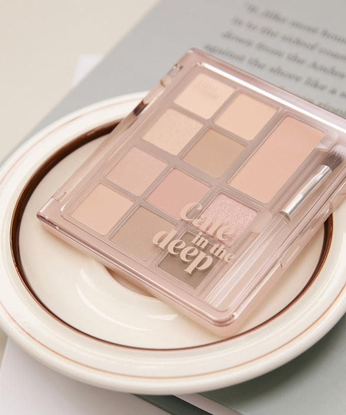 ETUDE My Best Tone Eye Palette [MBTEYE Collection] showcasing a palette with neutral shades on a white ceramic dish.