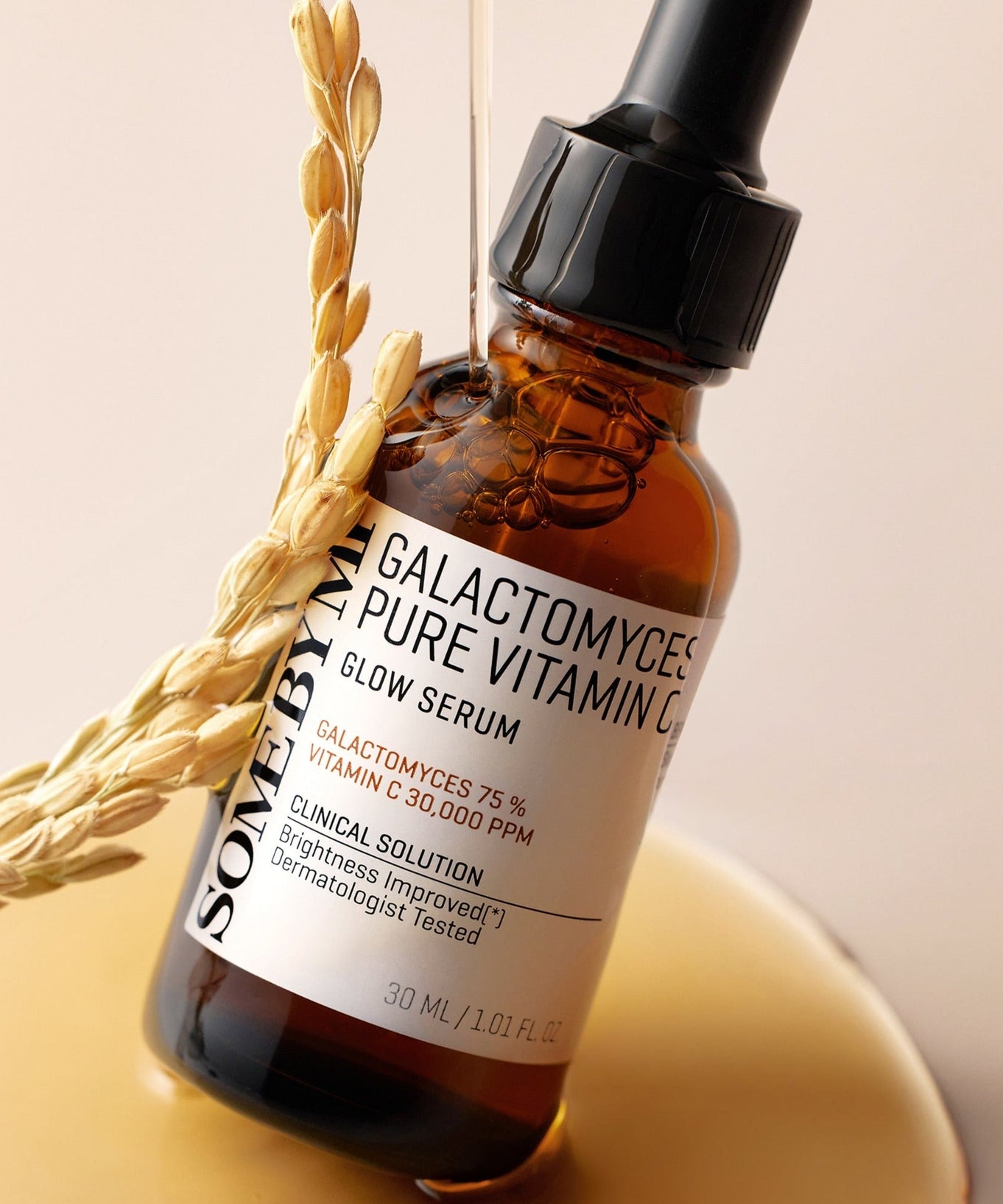SOME BY MI Galactomyces Pure Vitamin C Glow Serum 30ml brown glass bottle with label and wheat stalk accent