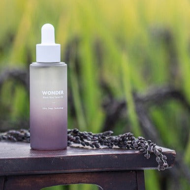 HARUHARU Black Rice Facial Oil 30ml available on Koolseoul.com, your Korean Eshop from Seoul !