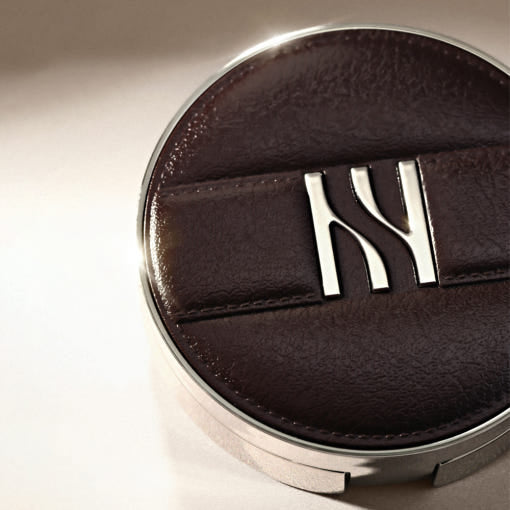 HERA Cushion Case Brwon + Reflection Skin Glow Cushion Refill 15g